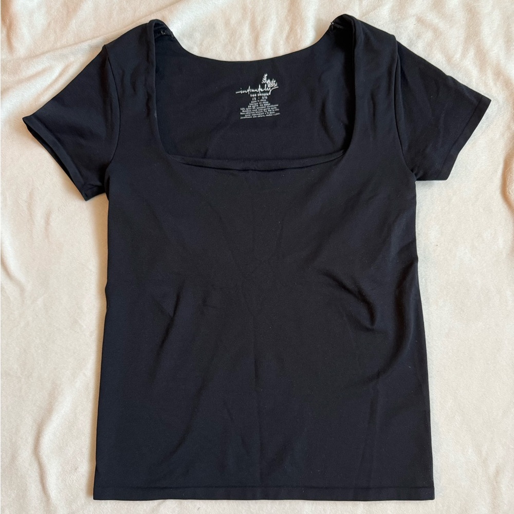 Clean Lines Sunfade Baby Tee Shirt Intimately Free People Black Scoop neck